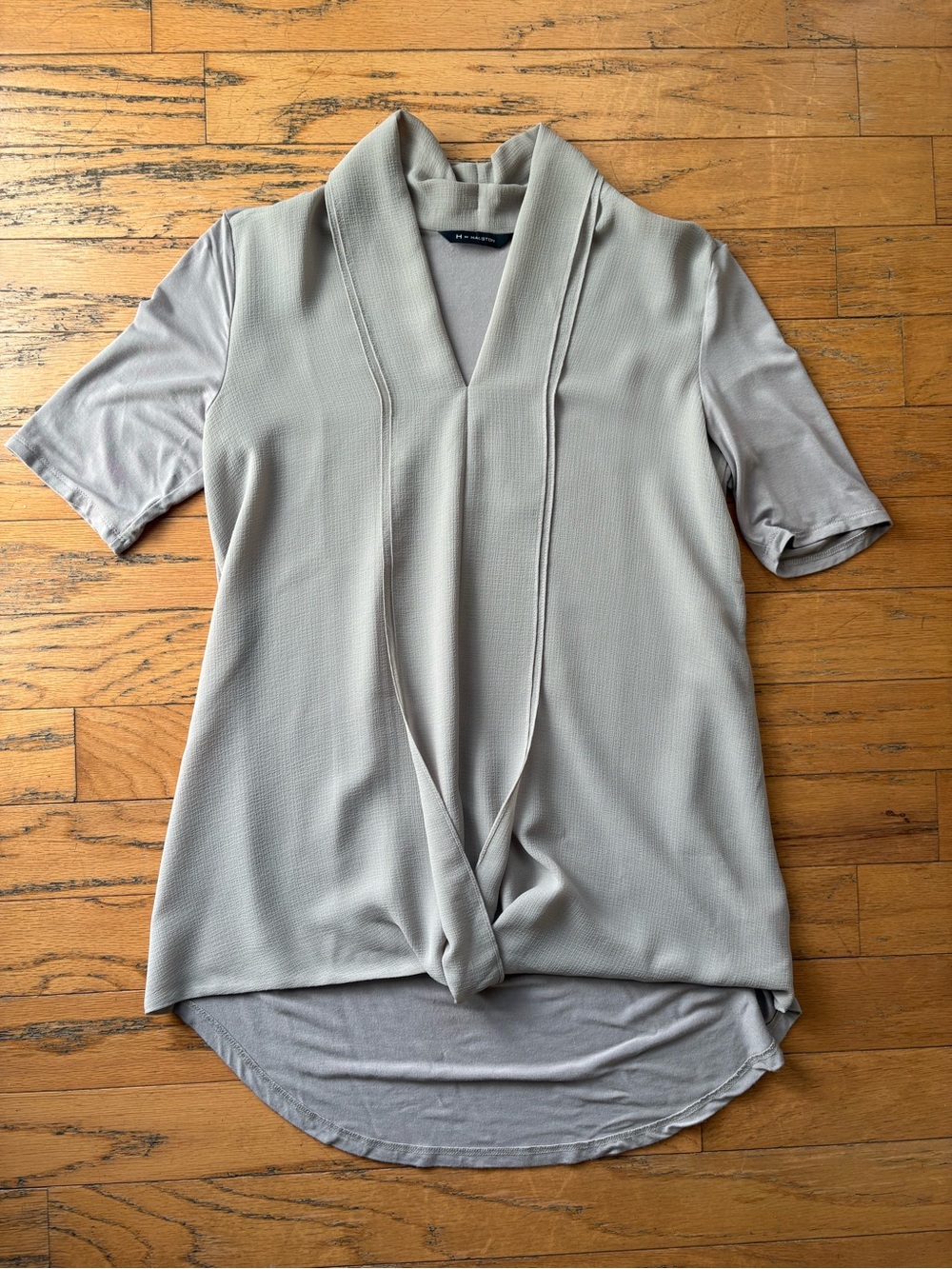 H by Halston Twist-Front Short Sleeve Tunic in Light Gray